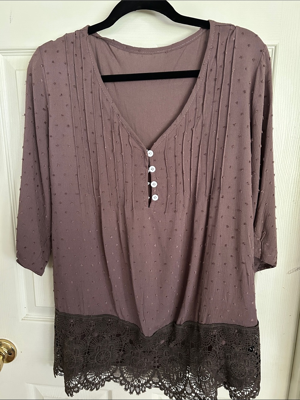 Women’s Mauve Crochet-Hem Pintuck Henley Tunic